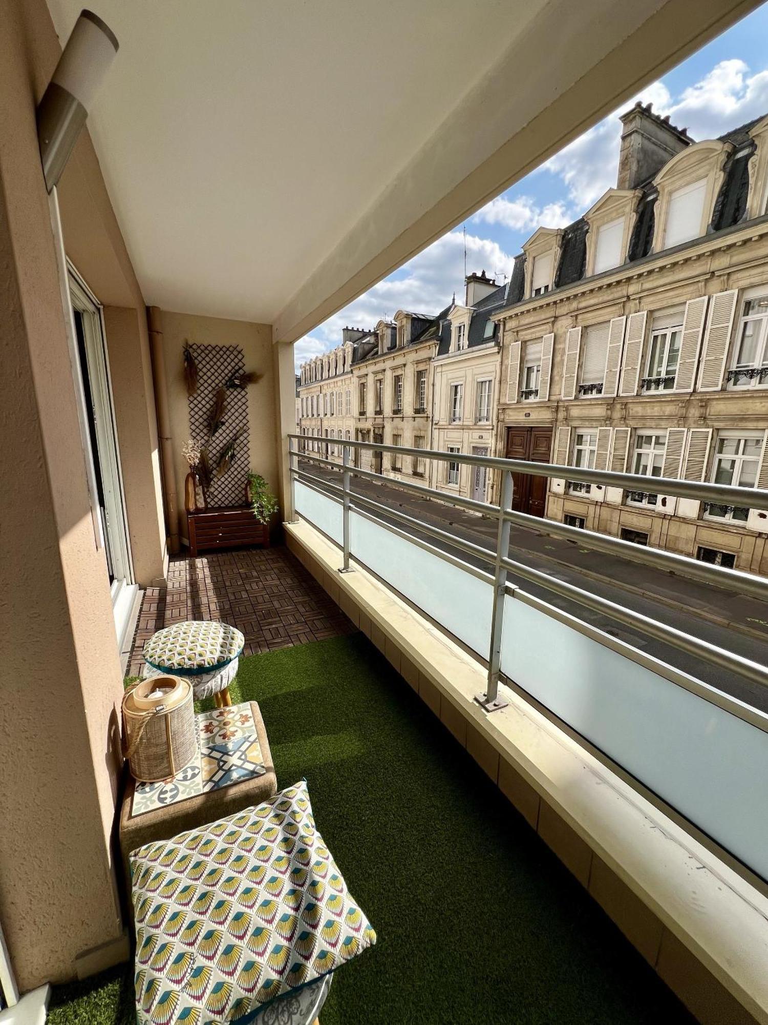 Clovis - Hypercentre Avec Balcon Et Parking Leilighet Reims Eksteriør bilde